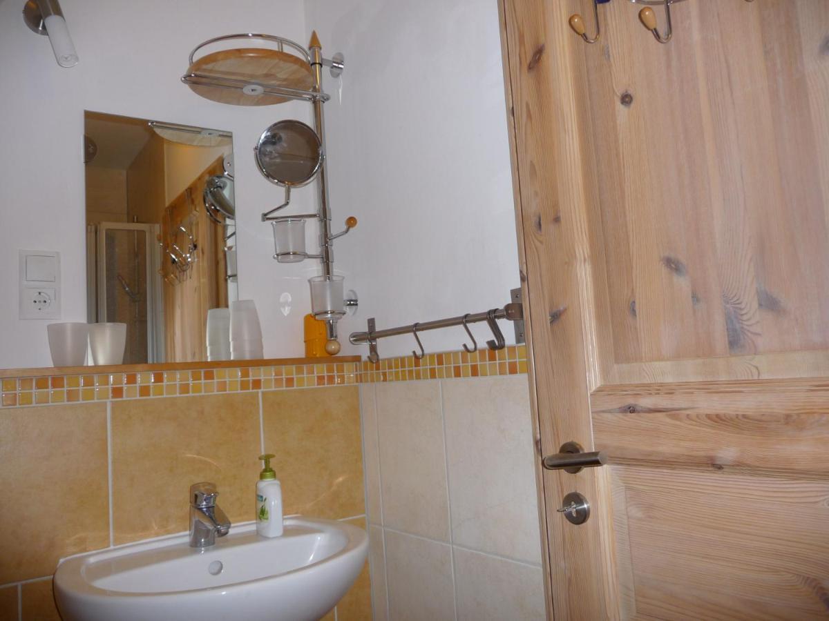 Haus Bergwiese - Fuer Naturfreunde, Familien, Wanderer Gehlberg エクステリア 写真
